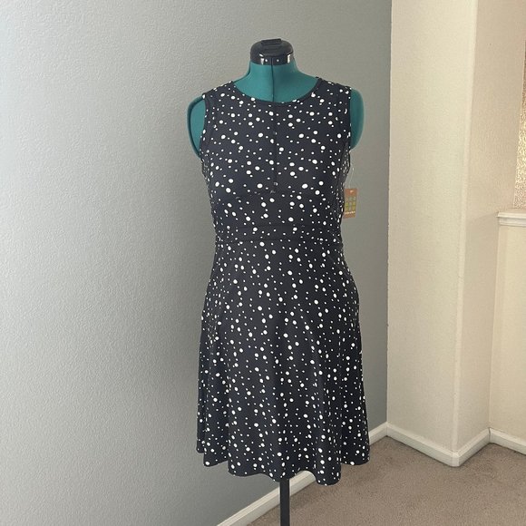 Title nine Dresses & Skirts - Title Nine Polk Dot Dream Dress NWT
